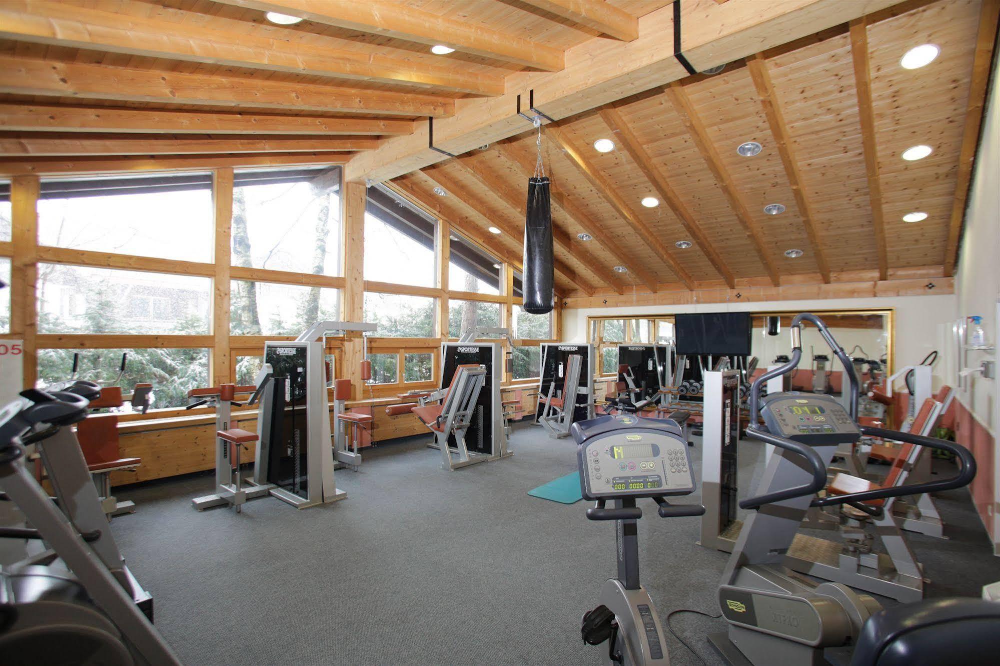 Alpin & Wellness Resort Hotel Ludwig Royal オーバーシュタウフェン エクステリア 写真