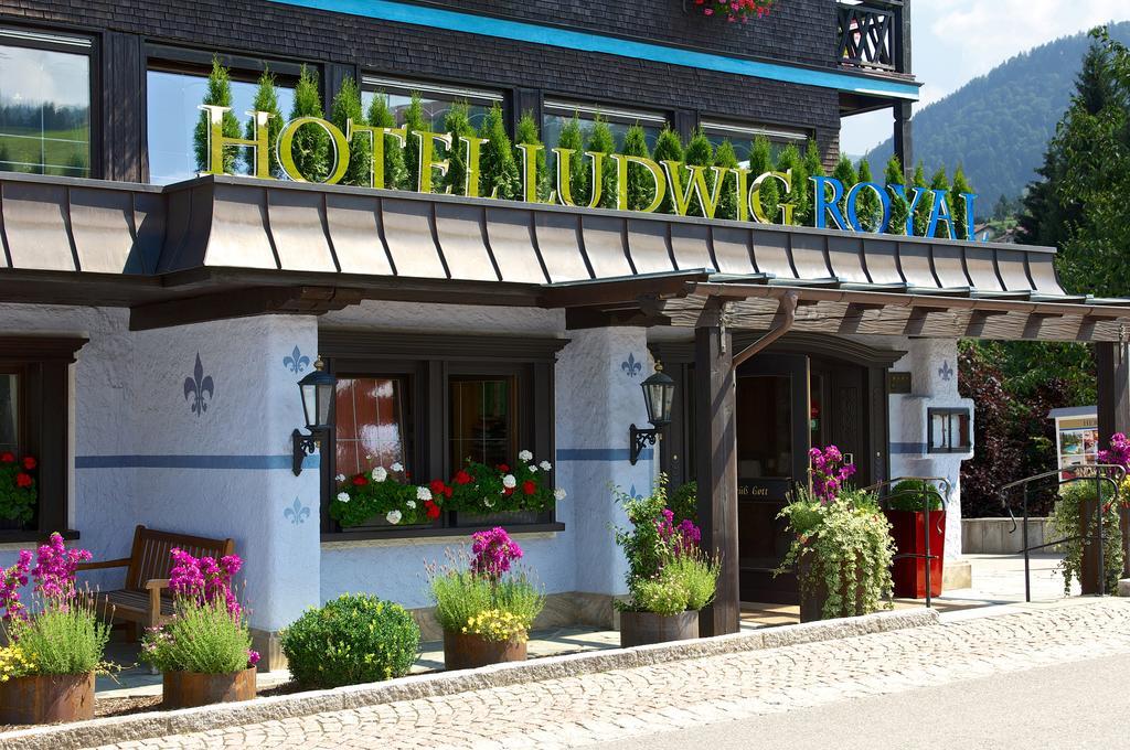 Alpin & Wellness Resort Hotel Ludwig Royal オーバーシュタウフェン エクステリア 写真